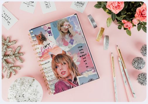 AGENDA TAYLOR SWIFT SIN FECHA + STICKERS